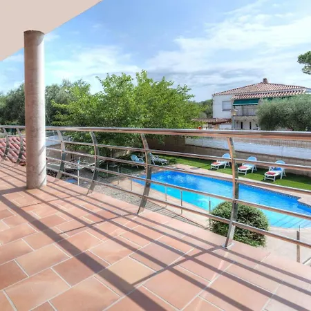 Dorian By Interhome Palamos
